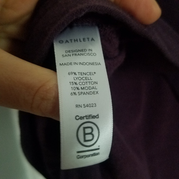 LAST CHANCE 💃 Athleta Yoga Tie Back Sweatshirt in Agate Purple - Picture 5 of 5